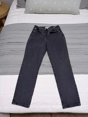 Madewell Straight-Leg Women's Jeans in Washed Black